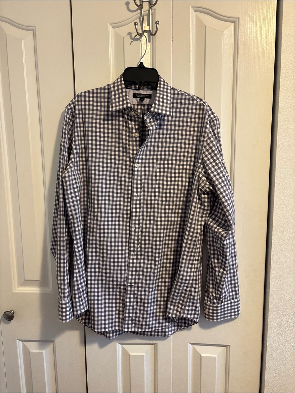 Men's Gray and White Gingham Button-Down Shirt- banana republican size large